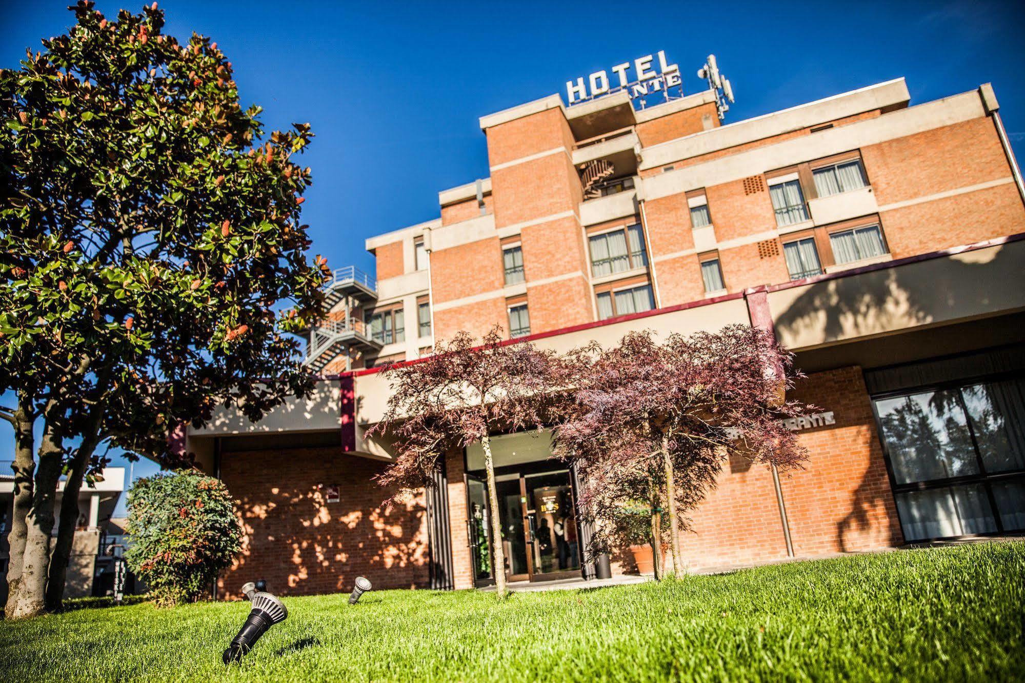 Hotel Salera Asti Dış mekan fotoğraf