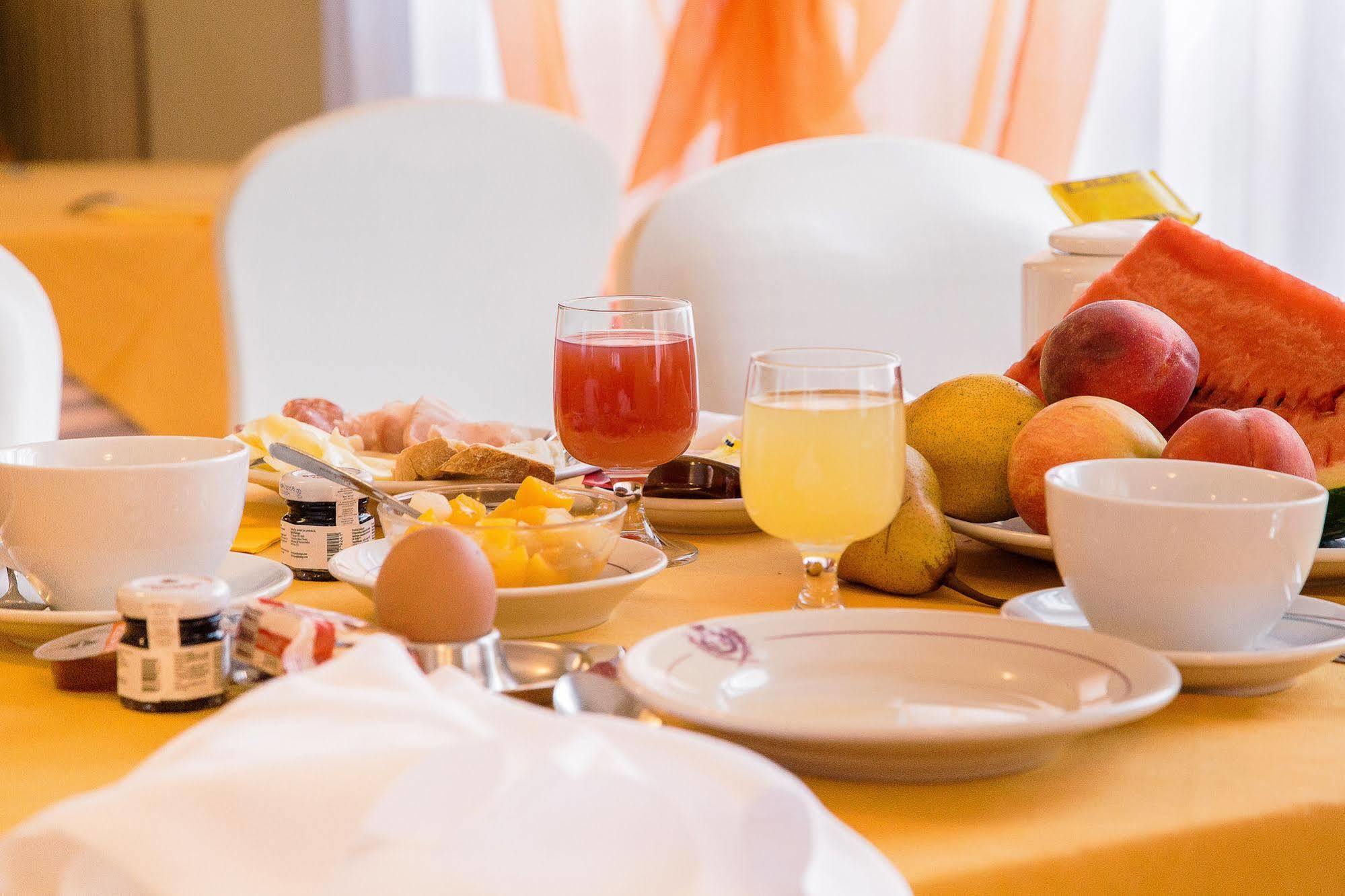 Hotel Salera Asti Dış mekan fotoğraf